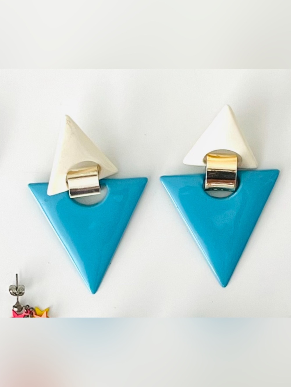 Colorful Fun Geometric Earrings - Picture 5 of 14